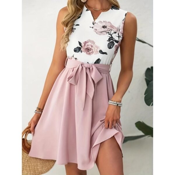 Women's Sleeveless Printed V-neck Dress With Belt